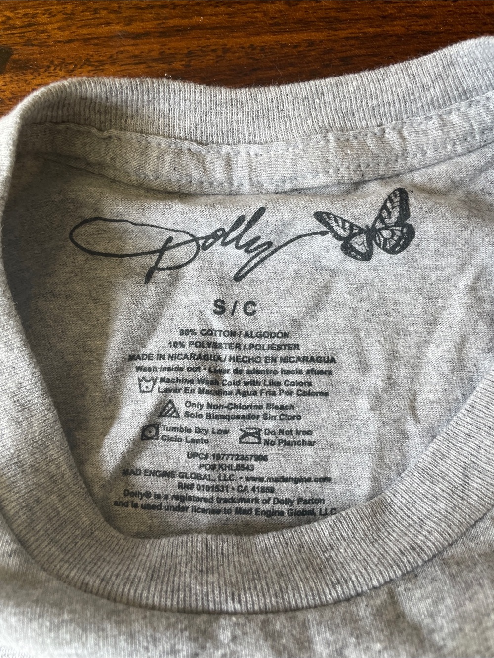 Dolly Parton NWOT Graphic Tee Gray Unisex Men’s or Women’s S Small - Picture 4 of 6